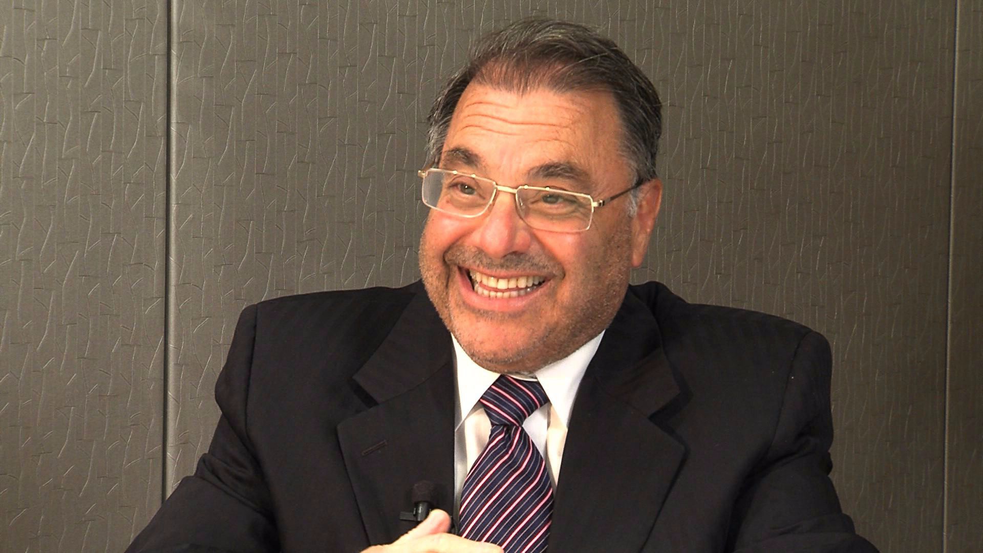 Is Rabbi Riskin Ordaining Female Rabbis? - Cross-Currents